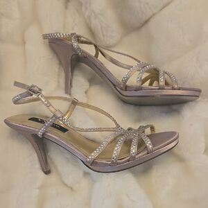 Nina Toupe Heels Elegant Strappy Design